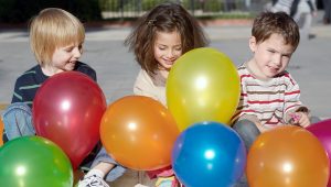 CHILDREN-BALLOON