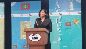 ކުރީގެ ފޮރިން މިނިސްޓަރު ދުންޔާ މައުމޫން މިރޭގެ ބައްދަލުވުމުގައި ވާހަކަ ދައްކަވަނީ -އަދިވެސް ފޮޓޯ