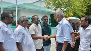 މުހުތާޒު މުހުސިން، ރައީސުލްޖުމްހޫރިއްޔާ ޑރ. މުހައްމަދު މުއިއްޒާ ސަލާމް ކުރައްވަނީ