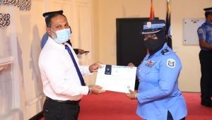 ސުޕްރިންޓެންޑެންޓް އޮފް ޕޮލިސްގެ މަގާމު ފާތިމަތު ނަޝްވާއާ ހަވާލުކުރައްވަނީ