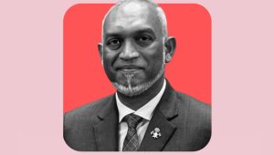 ޓައިމް މަޖައްލާގެ ތައާރަފުގައި ހިމަނައިފައިވާ ރޮއިޓާސްއިން ނަގައިފައިވާ ރައީސްގެ ފޮޓޯ