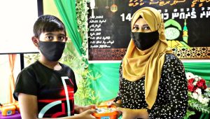 މުބާރާތުގައި ބައިވެރިވި ކޮންމެ ބައިވެރިއަކަށް އާރުބީޖީގެ ފަރާތުން ހާއްސަ ހަދިޔާއެއް ދެނީ -ފޮޓޯ: އާރުބީޖީ