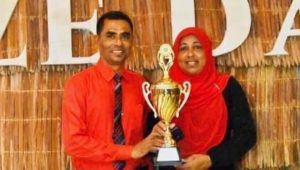 މާވަށު ކައުންސިލްގެ ރައީސް އަޙުމަދު މޫސާ އާއި އަނބިކަނބަލުން