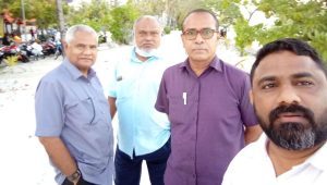 އަޝްރަފު އަލީ (ކ) އާއެކު ޢަބްދުﷲ ރަޝީދު (ކ-2) އަދި ބައެއް ޅެންވެރީން ހުޅުމާލެއަށް ކުރެއްވި ދަތުރެއްގެ ތެރެއިން...