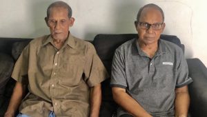 އީސާ މޫސާ އާއި އިސްމާއިލް މޫސާ (ވ) ފޮޓޯ އަކަށް މަޑުކޮށްލައިގެން. -އަދިވެސް ފޮޓޯ: މަޖީދު