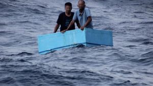 fishermen - cooler - Chiapas - Mexico 2