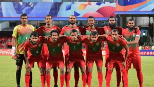 ސާފް ޗެމްޕިއަންޝިޕްގައި ވާދަކުރާ ދިވެހި ގައުމީ ޓީމު ބަންގްލަދޭޝްއާ ދެކޮޅަށް ނުކުތުމުގެ ކުރިން.. -ފޮޓޯ: ރައީސް އޮފީސް