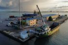ހިތަދޫ ޕޯޓުގައި މުދާ ބޭލުމުގެ މަސައްކަތް ކުރިއަށްދަނީ