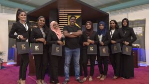މަންޑޭ (މ) ކޭޕާކް ރެސިޑެންސް ލޯންޗުކުރުމުގެ ހަފުލާގެ ތެރޭގައި ބައެއް ސްޓާފުންނާއެކު... ފޮޓޯ: ކޭޕާކް/ އެފް.ބީ