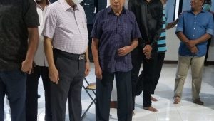 ރައީސް މައުމޫން (ވ) އެ މަނިކުފާނުގެ ކޮއްކޯފުޅު، މުއުމިނާ އަބްދުލްގައްޔޫމުގެ ޖަނާޒާގައި، މި އަހަރުގެ އެޕްރީލް 6 ވަނަ ދުވަހު އާސަހަރާގައި -އަދިވެސް ފޮޓޯ: މުހައްމަދު ޝަހީބު