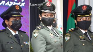 ލެފްޓިނަންޓް ކާނަލްގެ ރޭންކަށް ހަމަޖެއްސެވި (ކ-ވ) ޑރ. އާމިނަތު ޝުމްރާ، ޑރ. ފާތުމަތު ތަހުސީނާ އިބްރާޙިމު، ހައްވާ ޝެނީން 