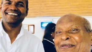 ޝާހު އިސްމާއިލް އޭނާގެ ބައްޕަ އިސްމާއިލް ޒަކަރިއްޔާއާއެކު ހިނިތުންވެފައި -ފޮޓޯ: ޝާހު އިސްމާއިލް/އެފް.ބީ
